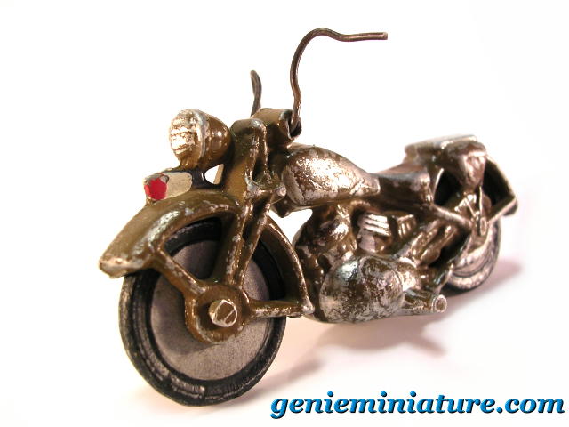 Quiralu figurine militaire Belge en casque Adrian soldat porteur