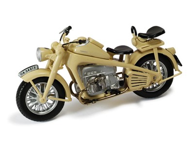 Model Space : de belles maquettes de motos à l'échelle 1/4... - Un pneu