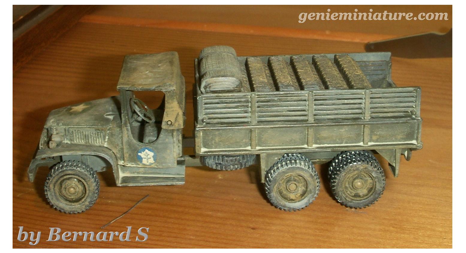 solido militaire le GMC atelier neuf avec accessoires 1/50 56